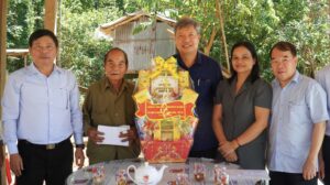 Tang qua gia dinh chinh sach 27-7-26_10