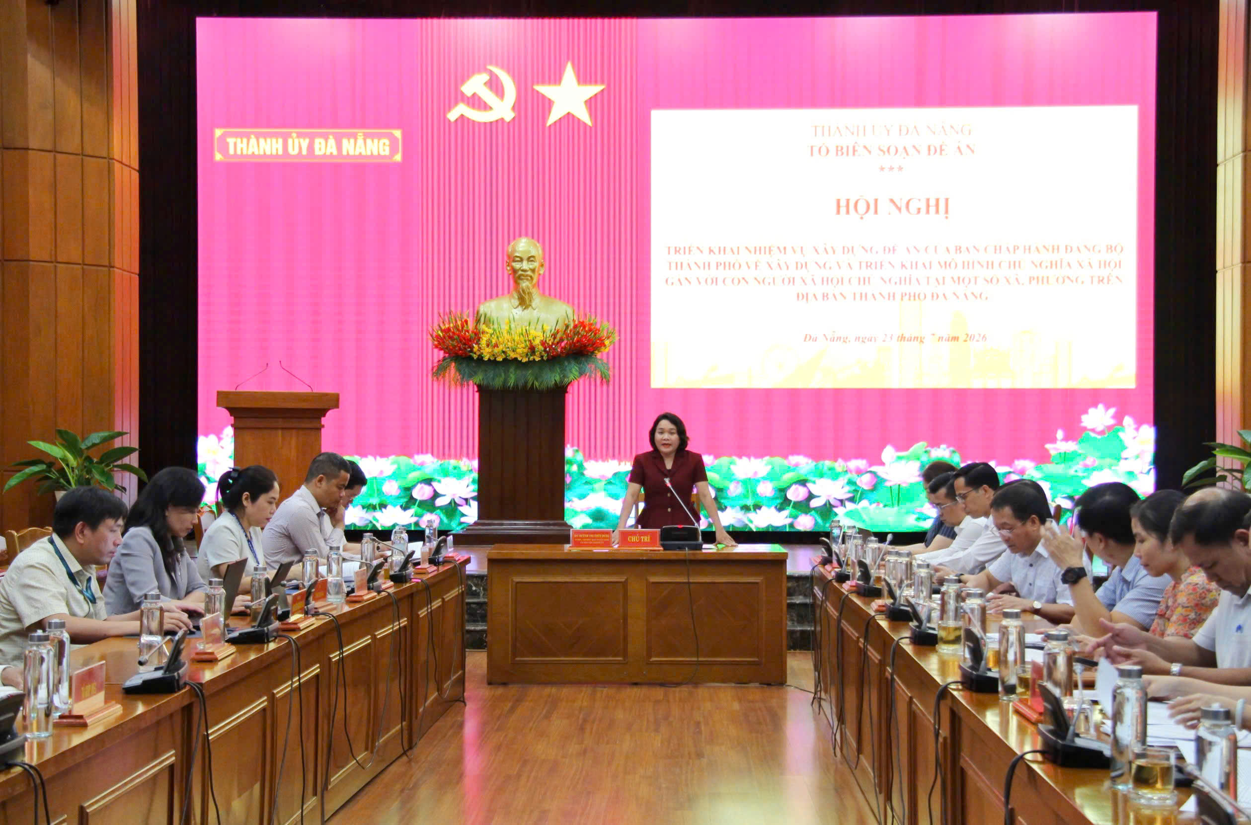 To bien soan de an BCH Dang bo thanh pho 1784862150