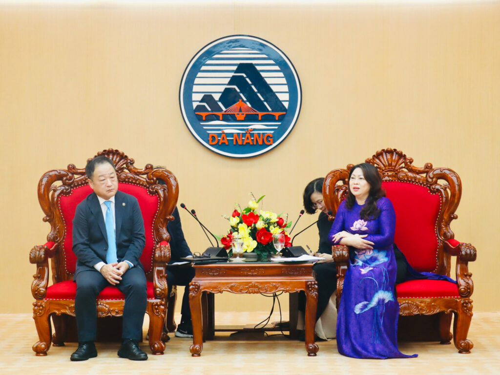 Lãnh đạo Ủy ban MTTQ Việt Nam thành phố tiếp đoàn đại biểu thành phố Kinokawa (Nhật Bản)