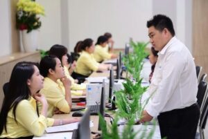 tiep nhan vien chuc