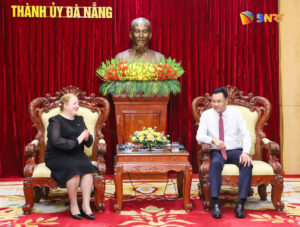 18-bi-thu-tiep-2-
