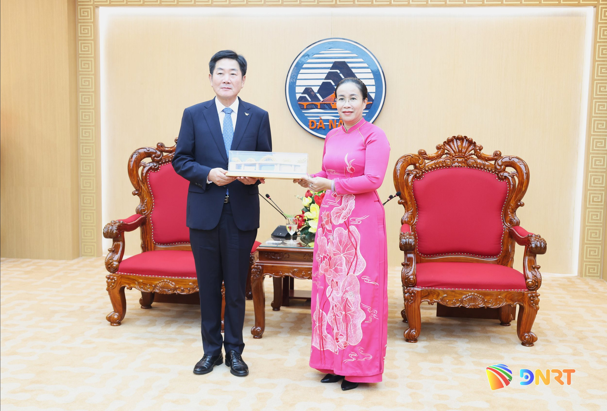 Hop tac cac khu vuc tai chinh quoc te 1 1786327781