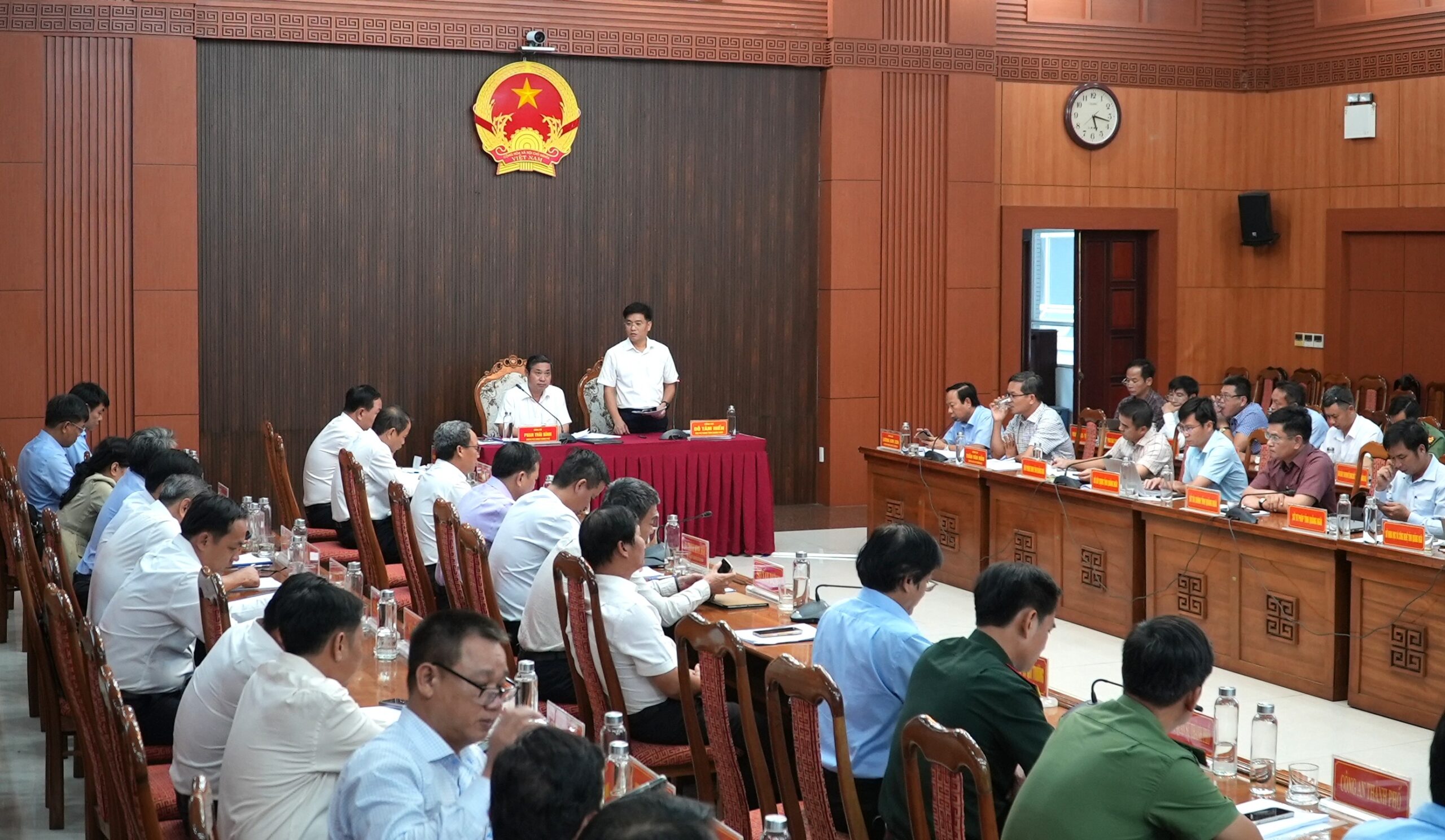 Lam viec voi Quang Ngai 1787626522 scaled