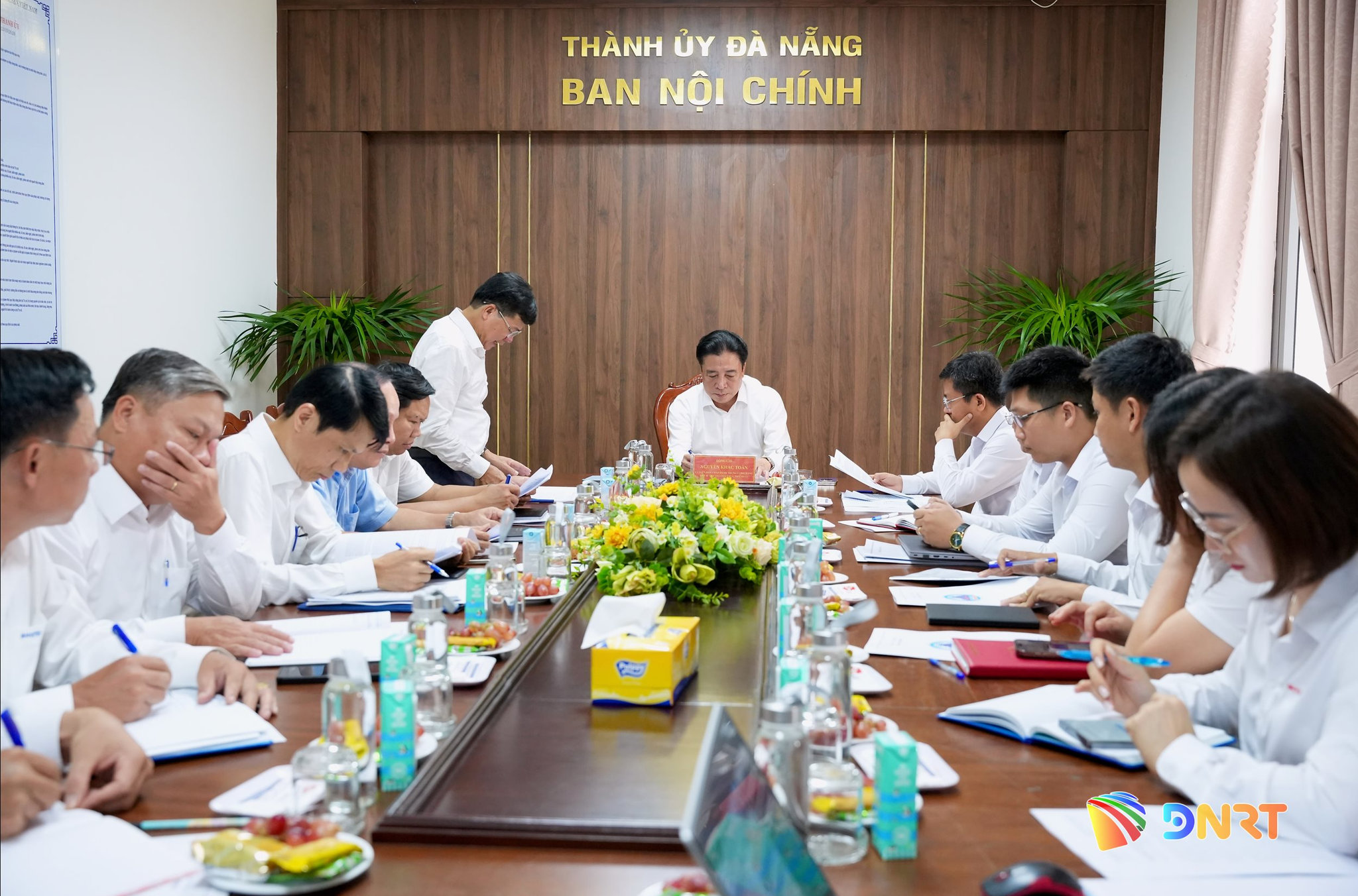 Lam viec voi ban noi chinh 8 2026 1786677004
