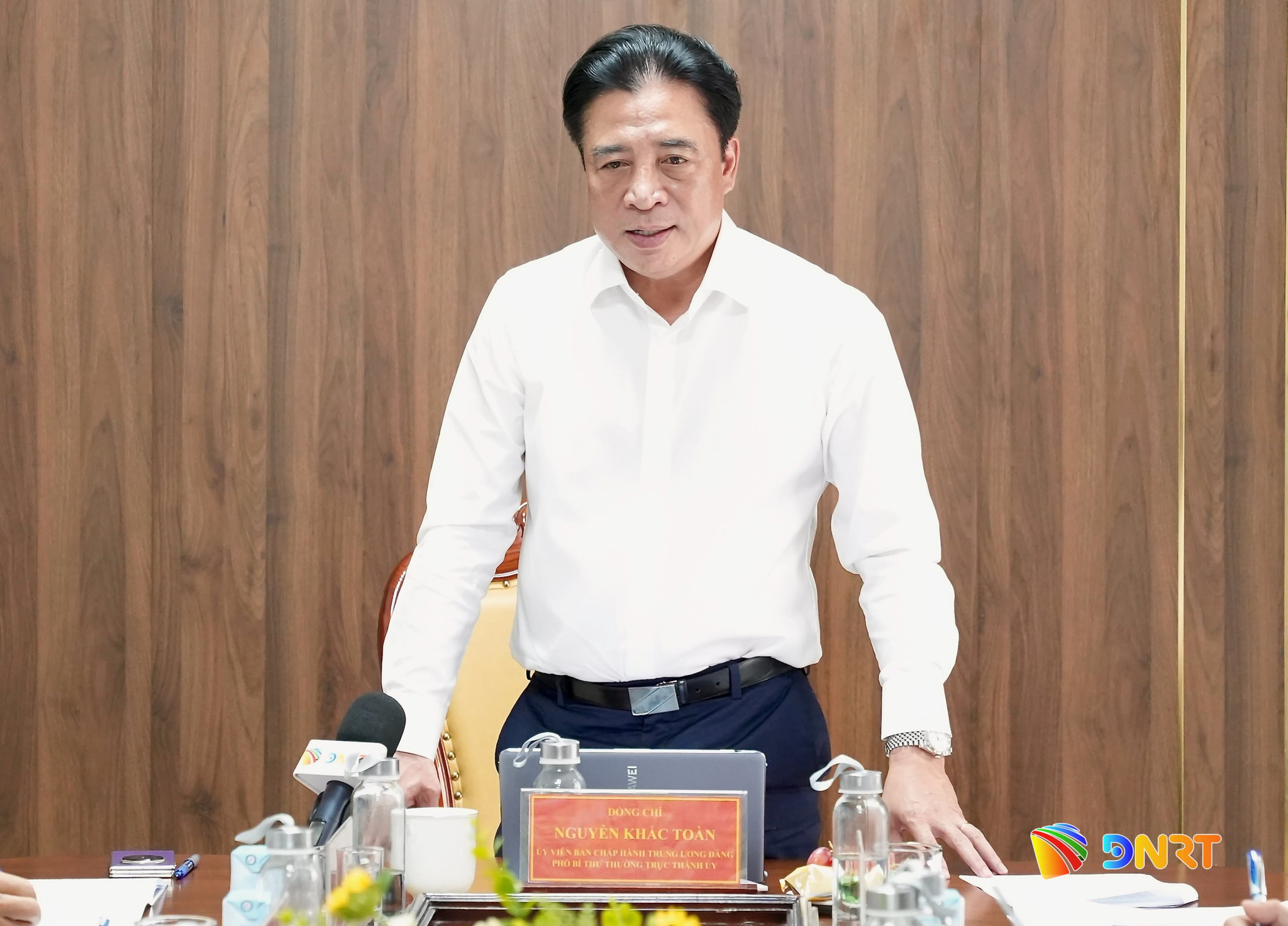 Lam viec voi ban noi chinh 8 2026 1 1786677000