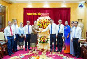 Lam viec voi tong lanh su Lao 8-2026_1