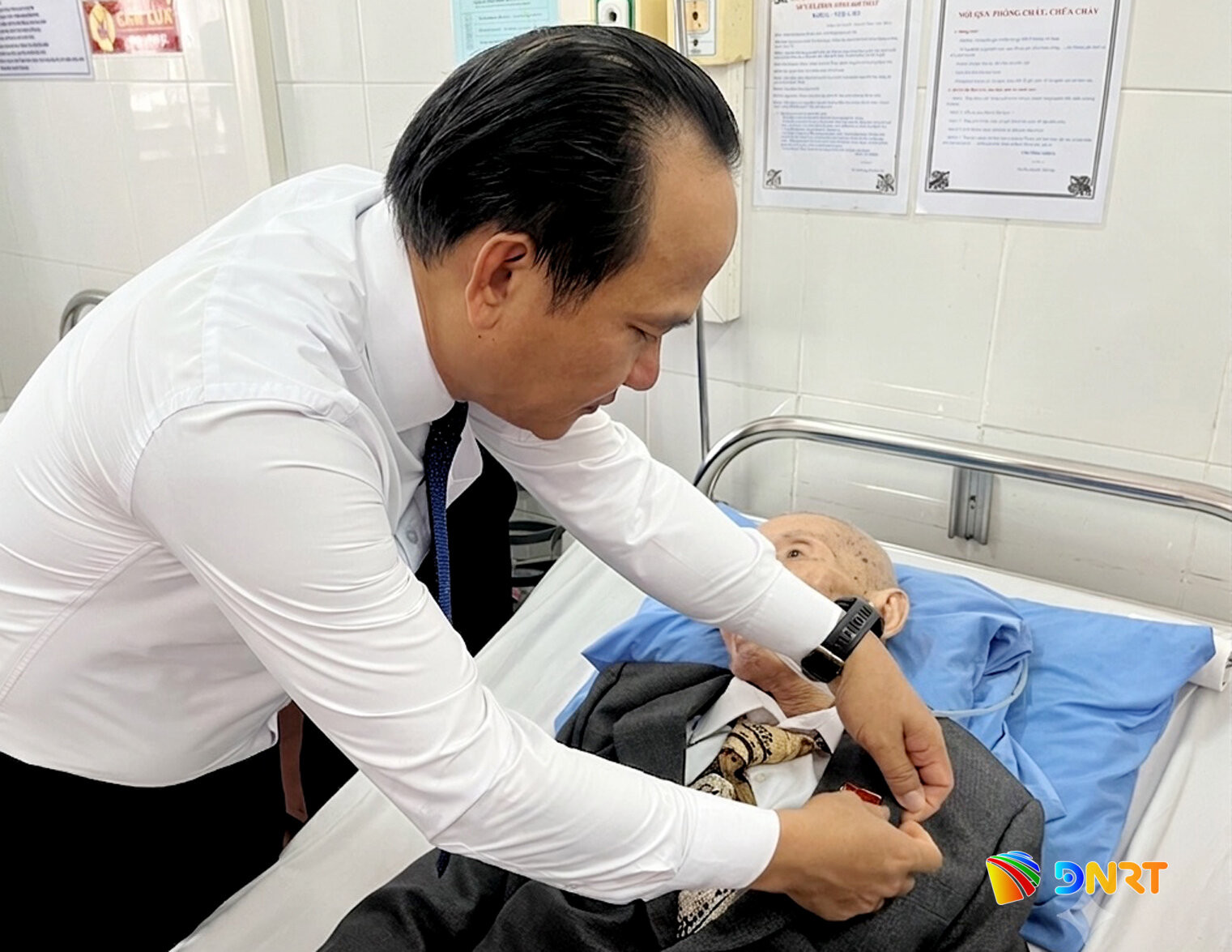 TRao huy hieu 80 nam tuoi Dang 1787543214