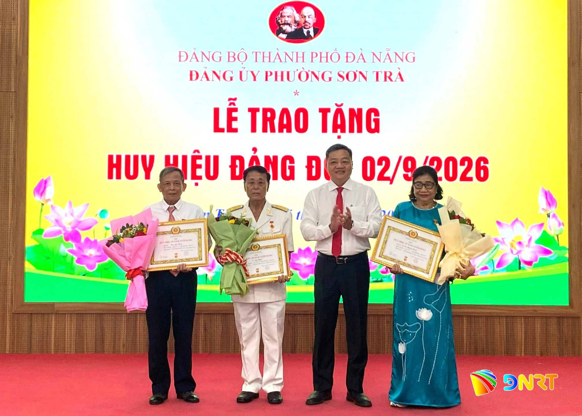 Trao huy hieu dang 9 2 2026 2 1787711972