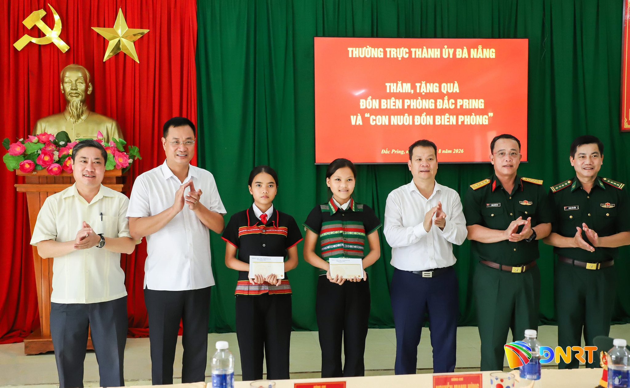 Trao qua cho ho ngheo xa Dac Pring 15 08 2026 1 1786939895