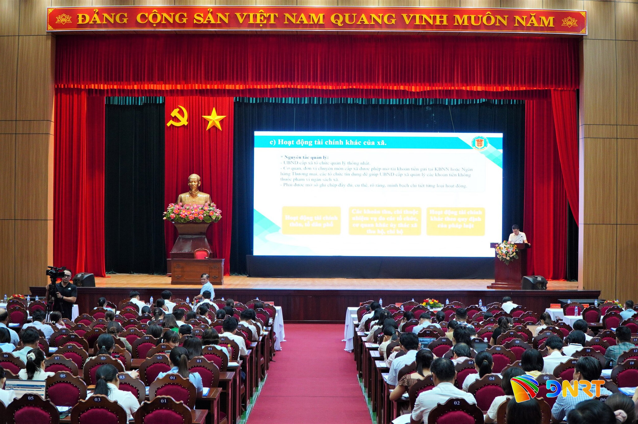 Boi duong quan tri tai chinh tai san cong cho cap xa 2 1788749551