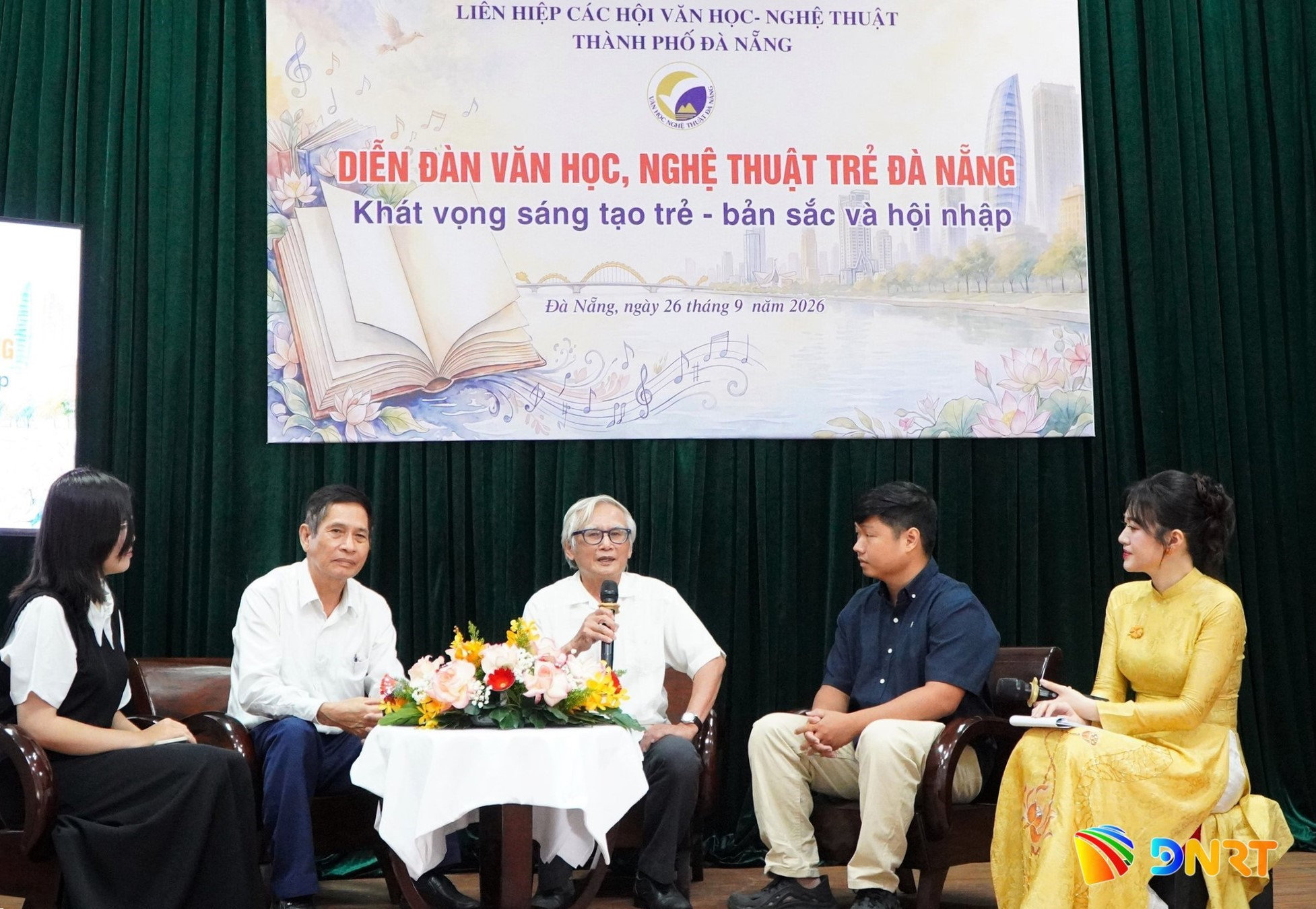 Dien dan van hoc nghe thuat tre 2026 1 1790567131