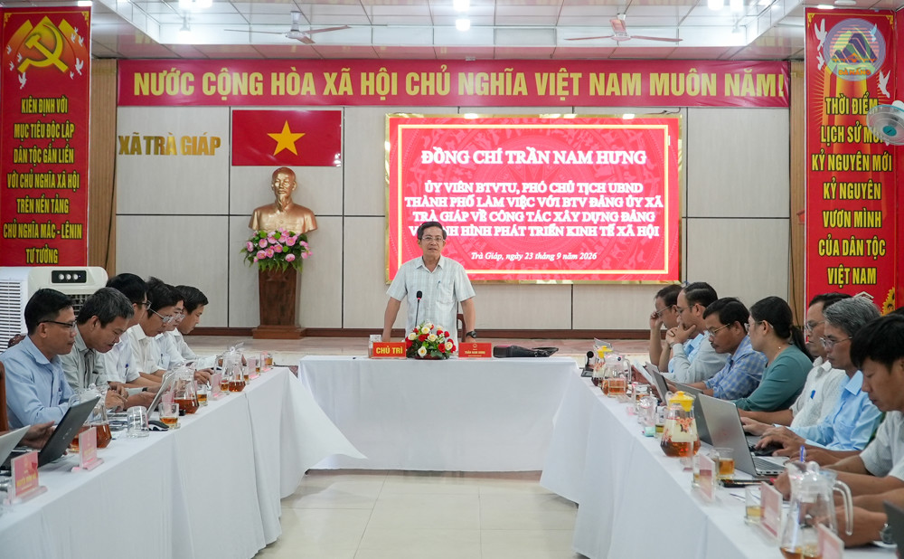 Lam viec voi Dang uy Tra Giap 23 9 1 1790217680