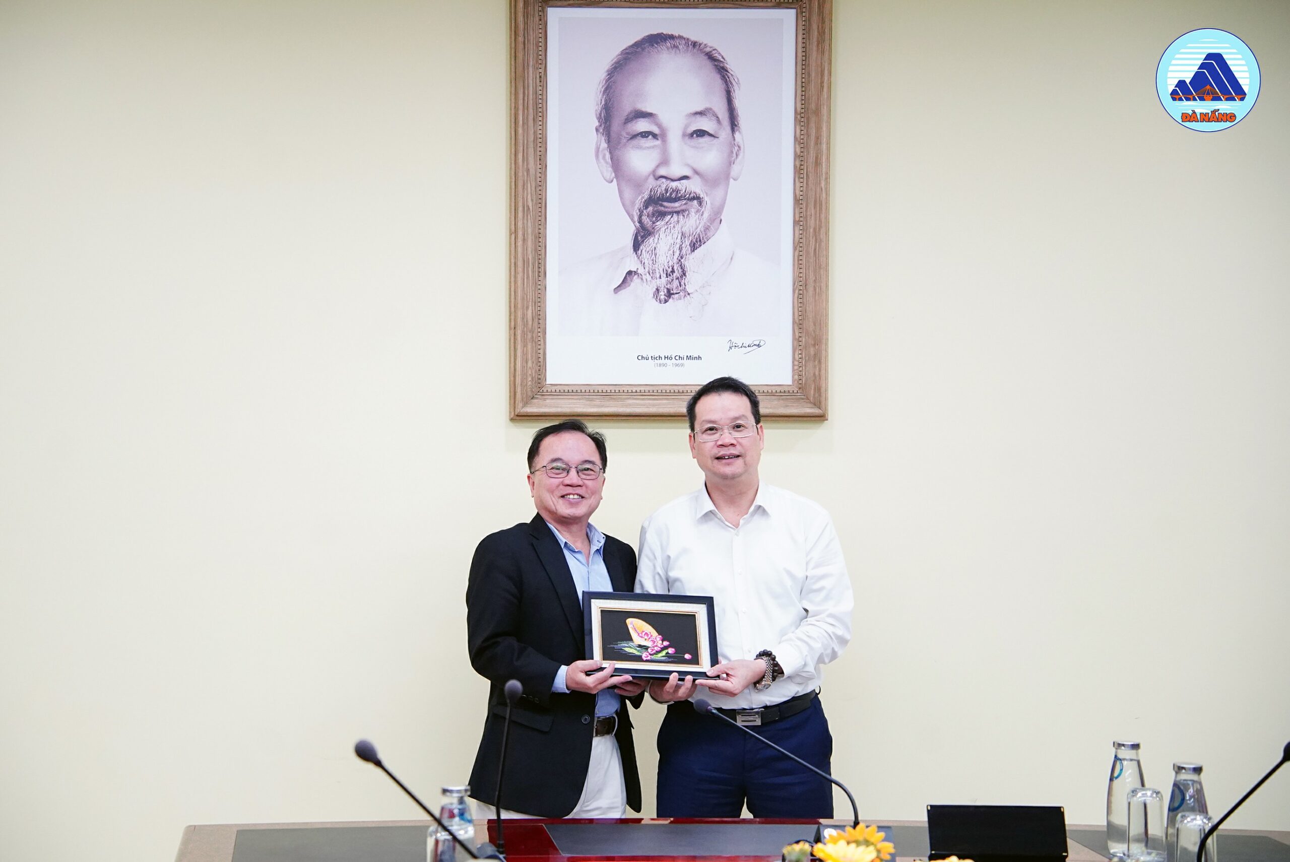 Lam viec voi TORmem Inc. 1 1789098460 scaled