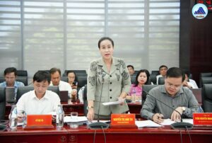 Lam viec voi Thu truong Bo Giao duc 9-2026_1
