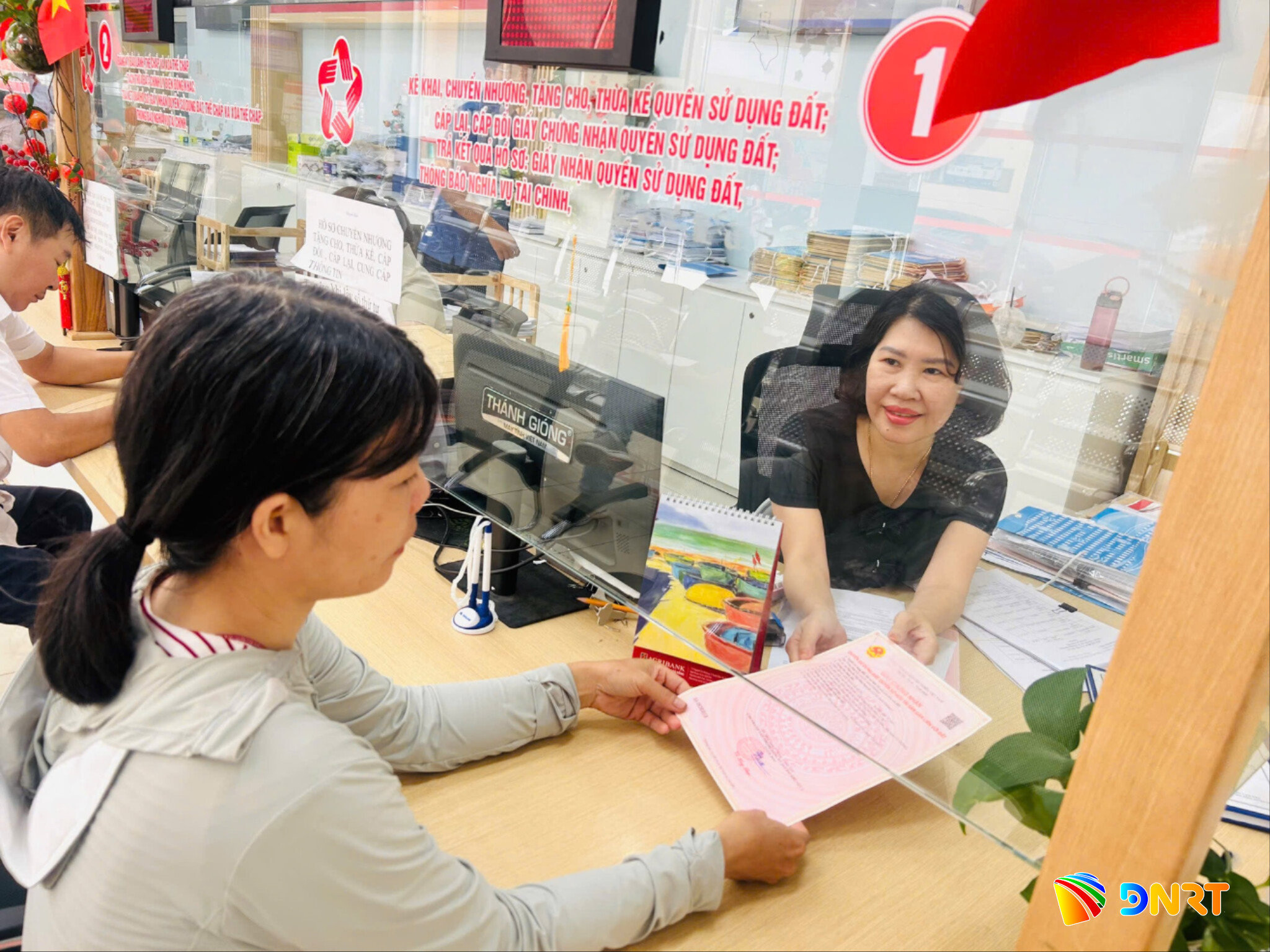 Phan quyen cap giay chung nhan dat 2 1789438591