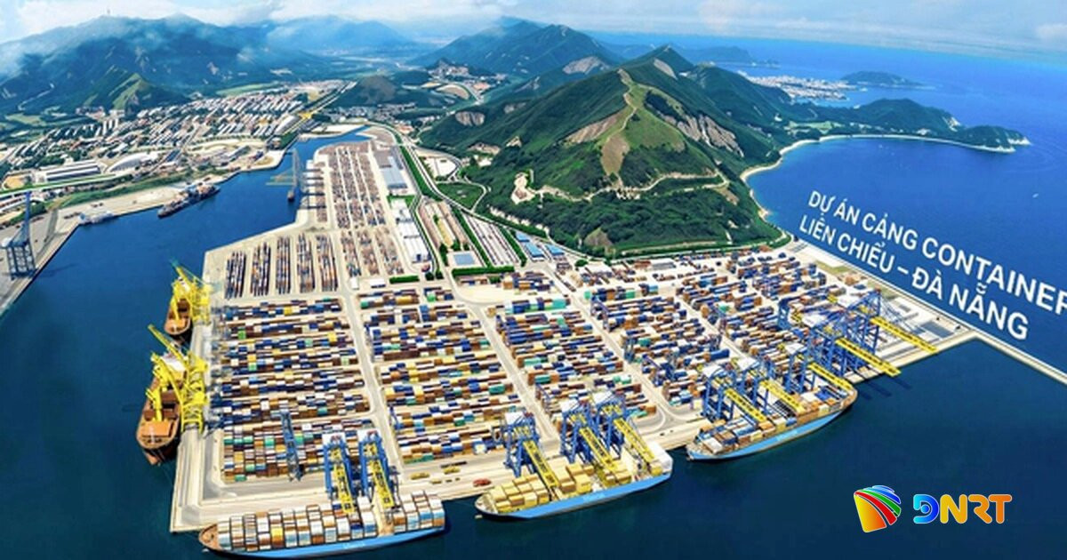 Phoi canh cang container Lien Chieu 1790564930