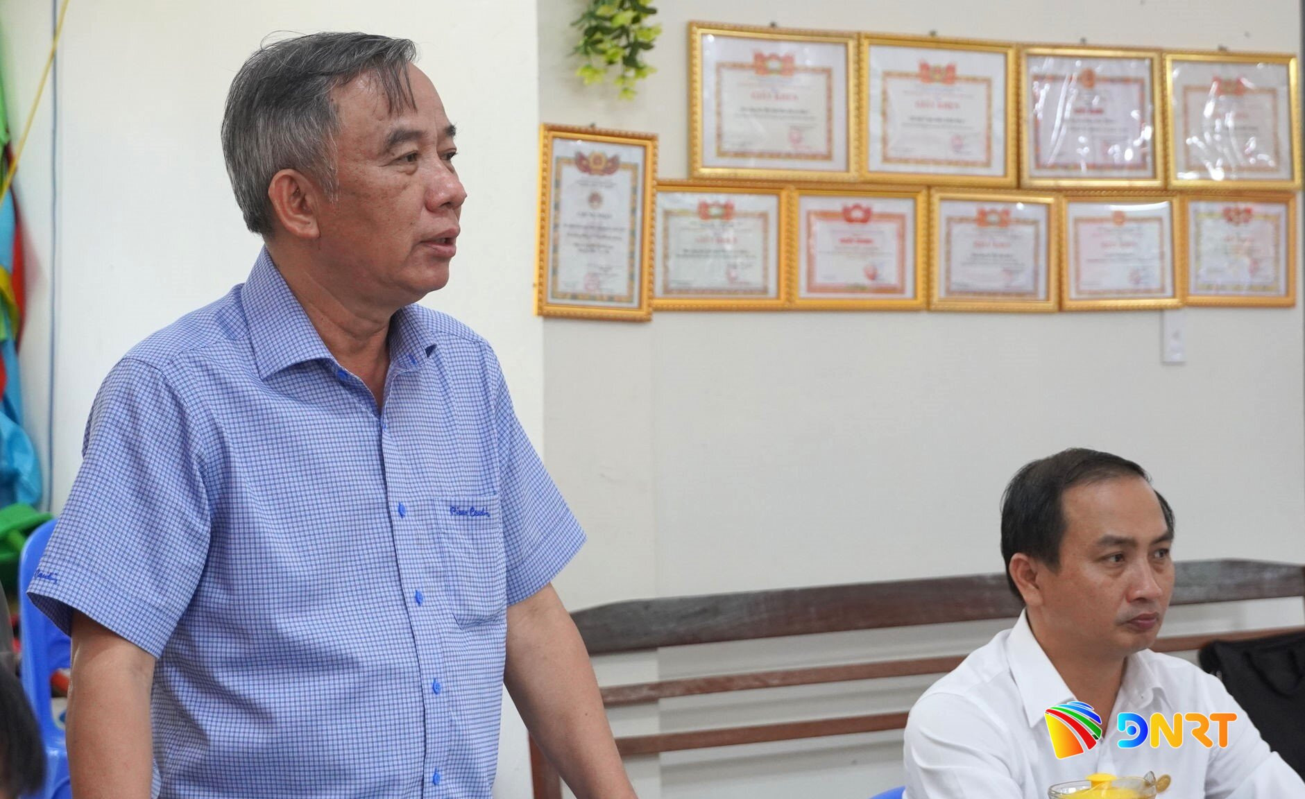 Sinh hoat chuyen de chi bo thon Thang Phuong 1 1789701059