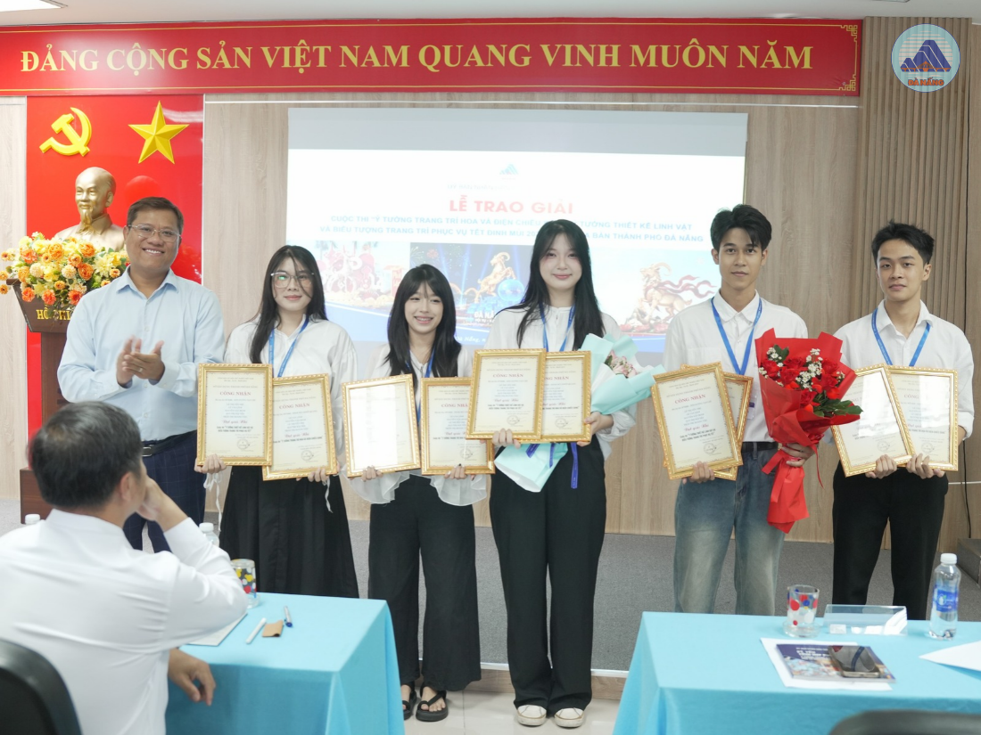 Trang tri duong Tet Dinh Mui 2027 1 1790564294