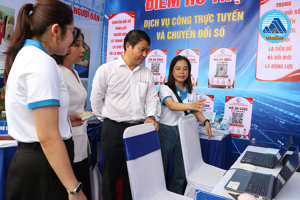 18 10 LIEN CHIEU 3 1792391874