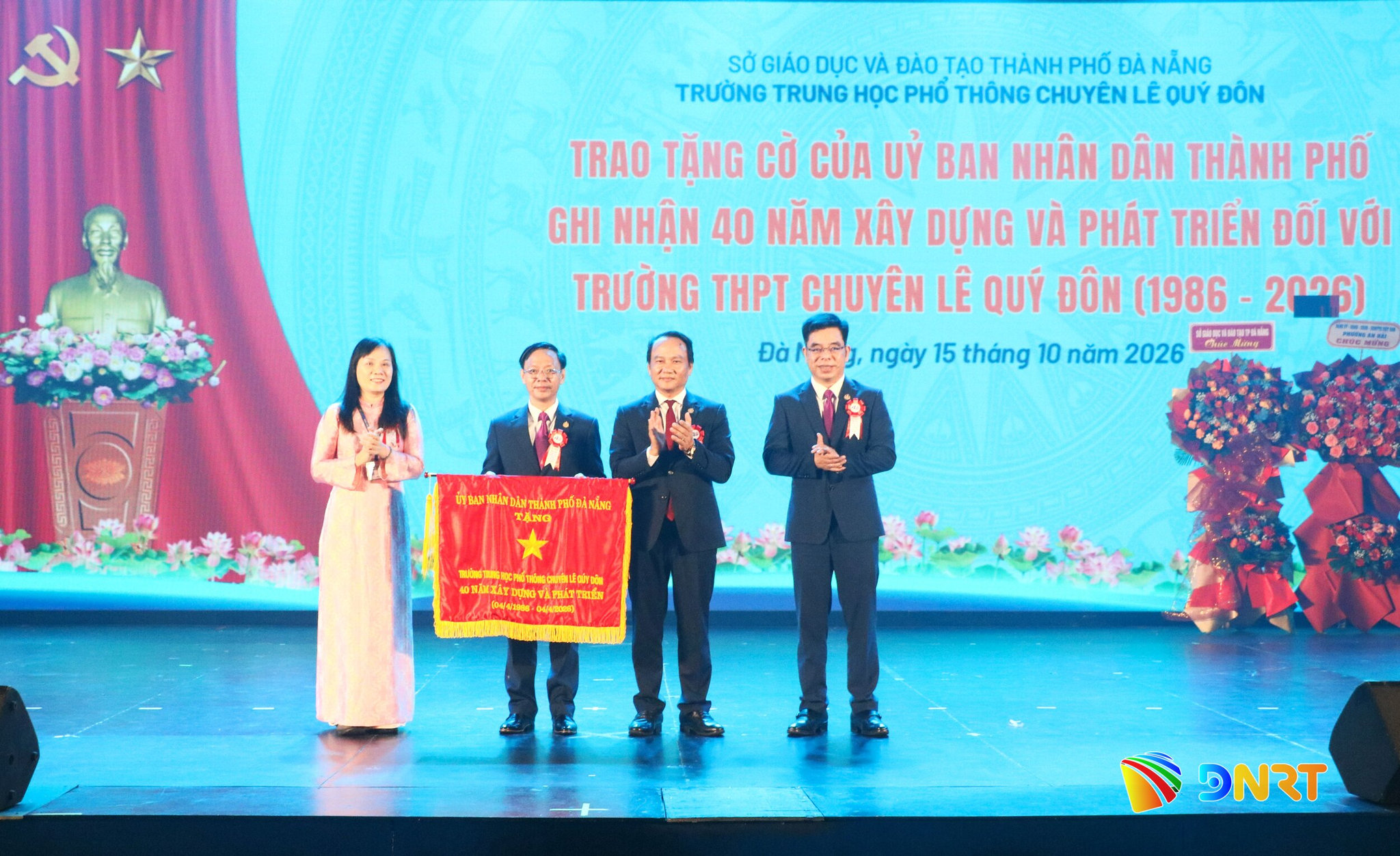 40 nam truong chuyen Le Quy Don 1792122322
