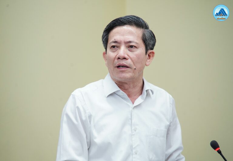 Dinh gia gom rac_1
