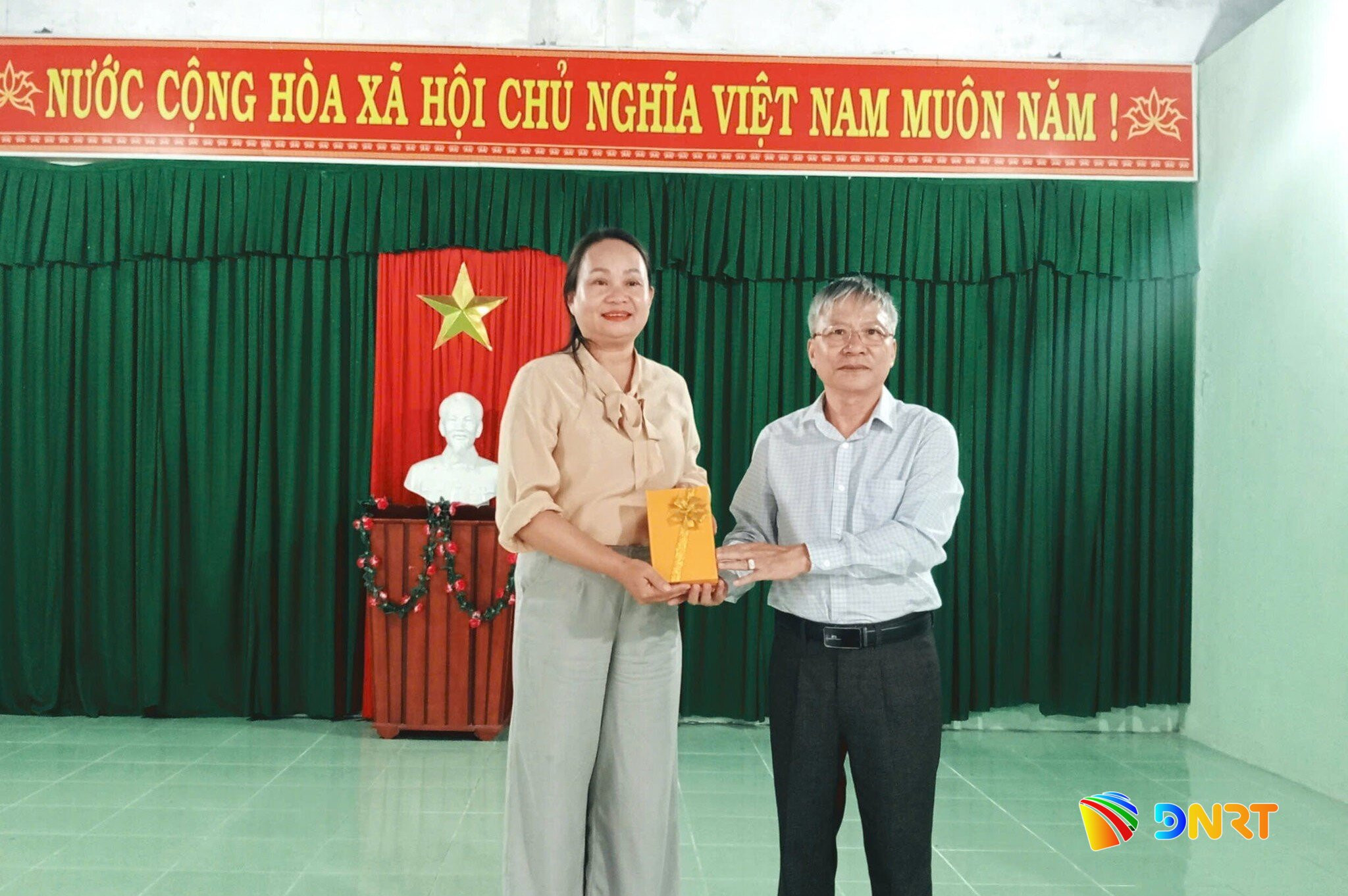 Sinh hoat chi bo thon Xuan Lu 2 1791429715
