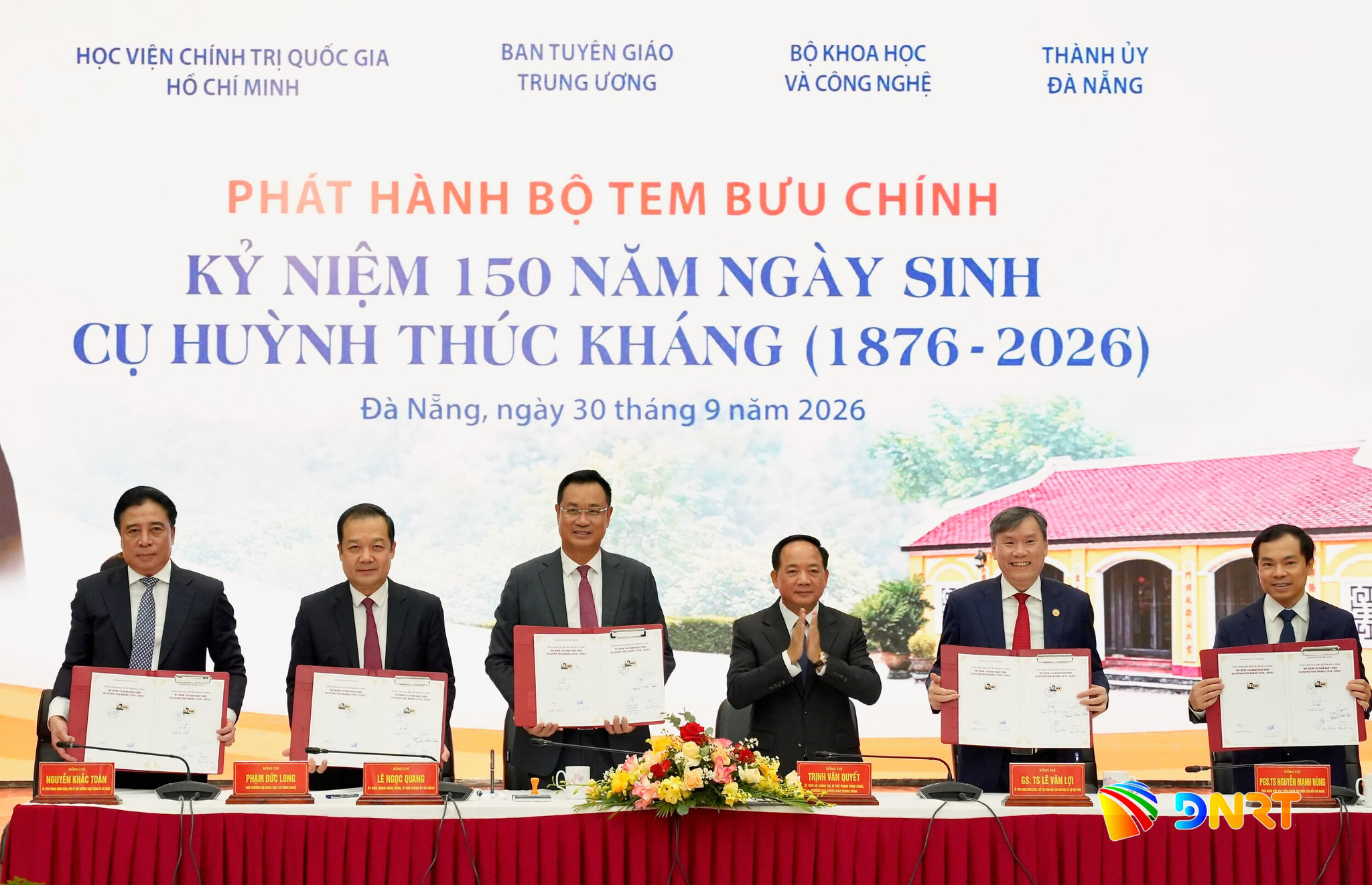 Tem cu Huynh Thuc Khang 1790822268