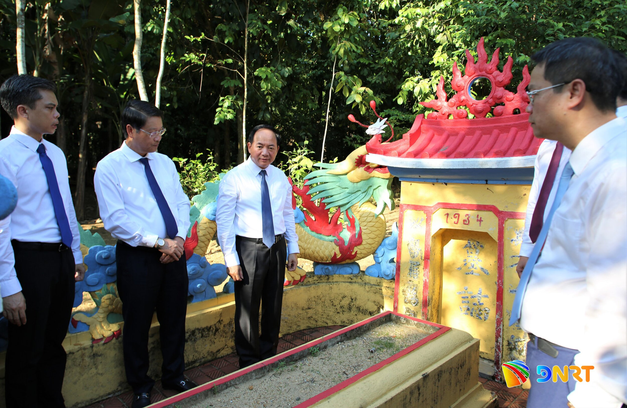 Thap huong mo cu Huynh Thuc Khang 10 1790822111