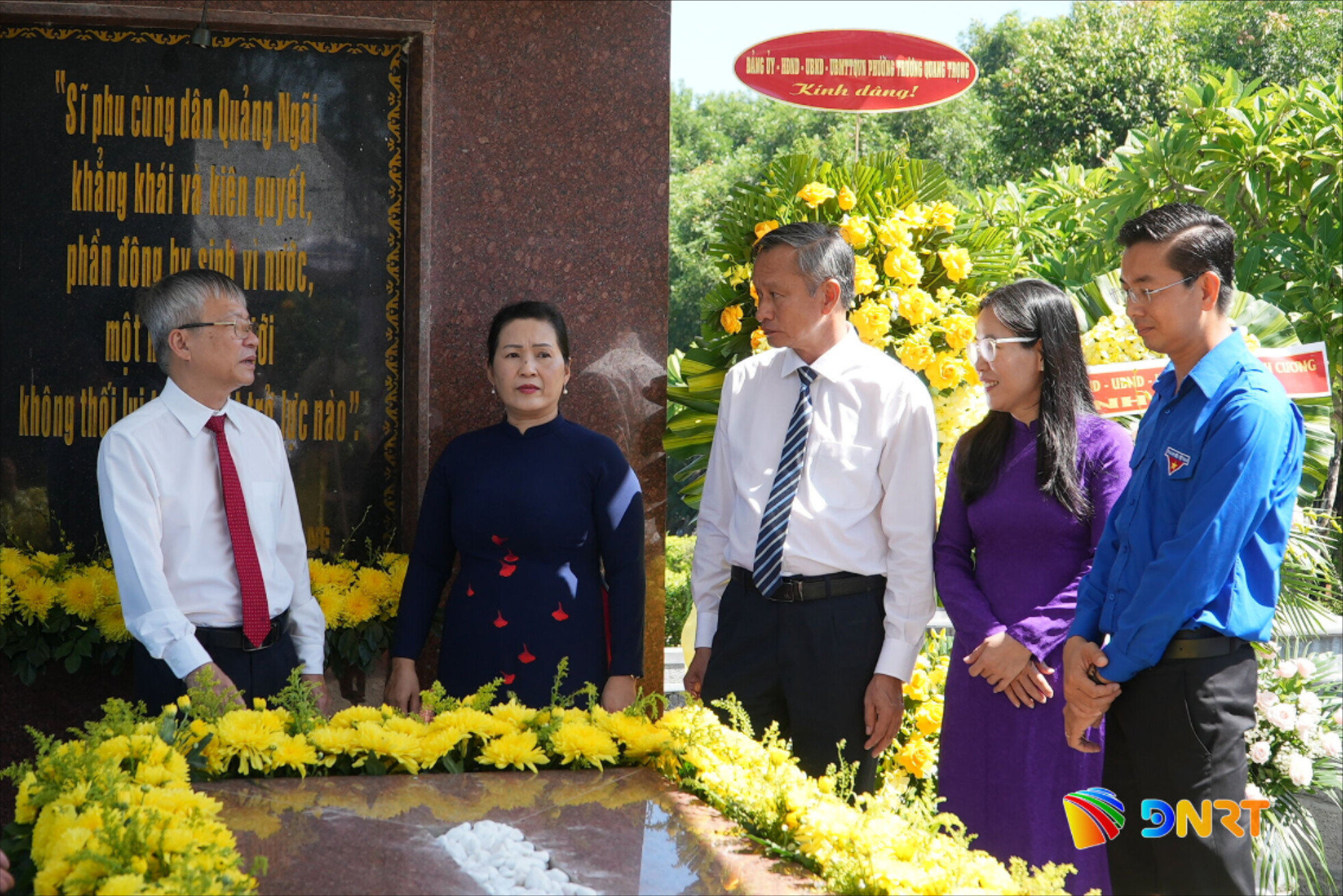 Thap huong mo cu Huynh Thuc Khang 2 1790821799