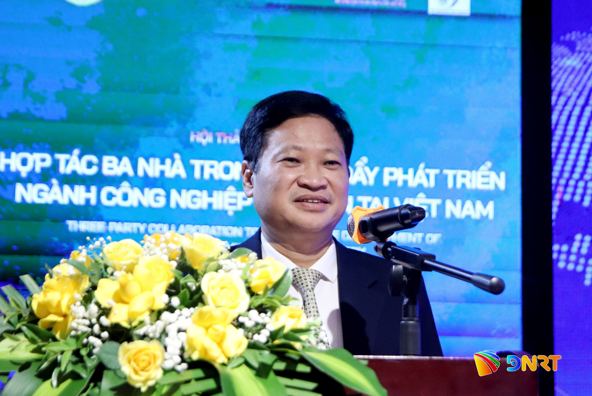Thuc day 3 nha vi mach ban dan 1 1791514033