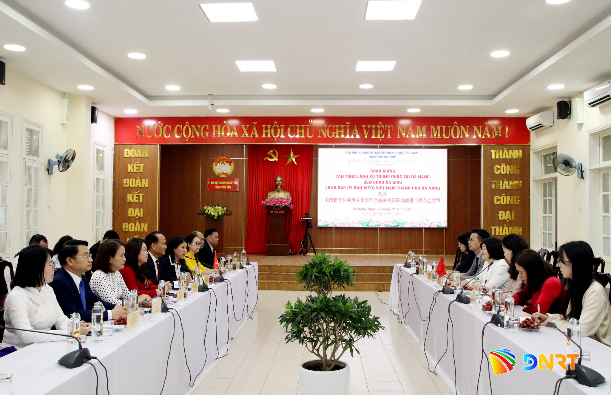 Tiep ba Ly Vy Vy tong lanh su Trung Quoc 1 1793242568