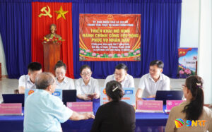 Tram hanh chinh luu dong xa Tay Ho
