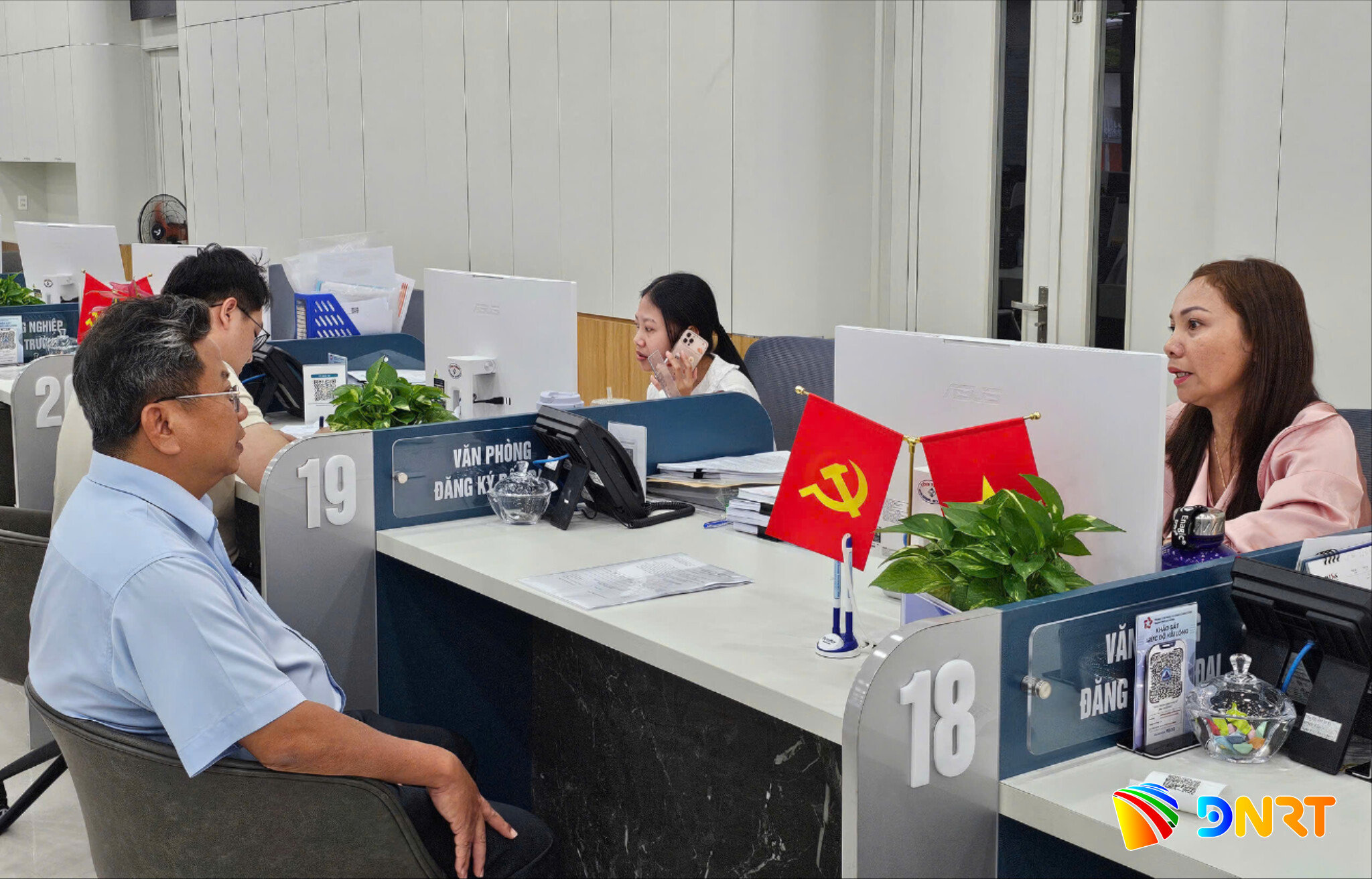 Van phong dang ky dat dai thanh pho 1792982666
