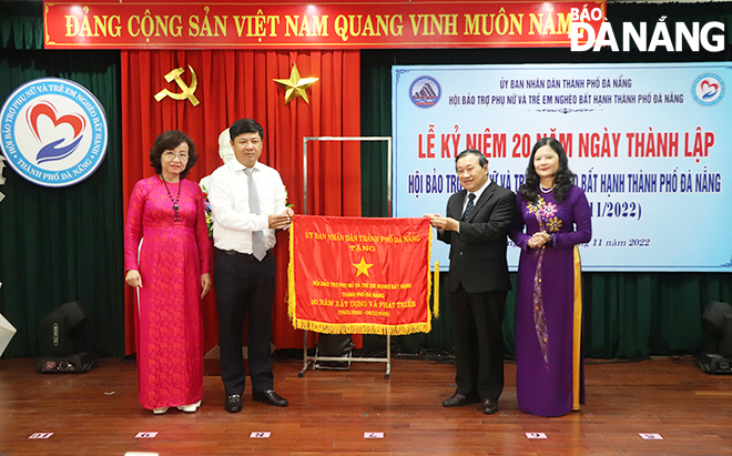 1 20 nam ngay hoi bao tro phu nu va tre em ngheo bat hanh 2