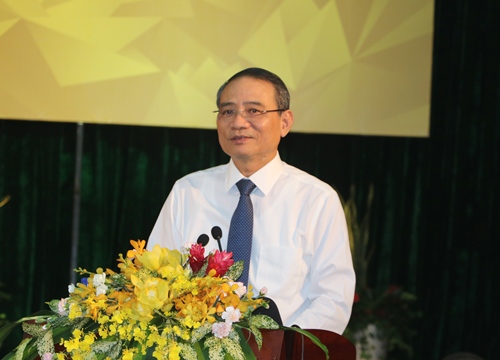 1 bt truong quang nghia