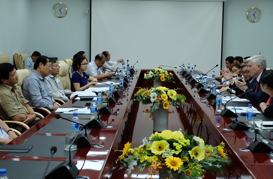 1 buoi lam viec