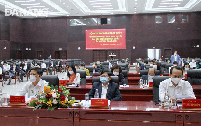 1 conference attendees in da nang