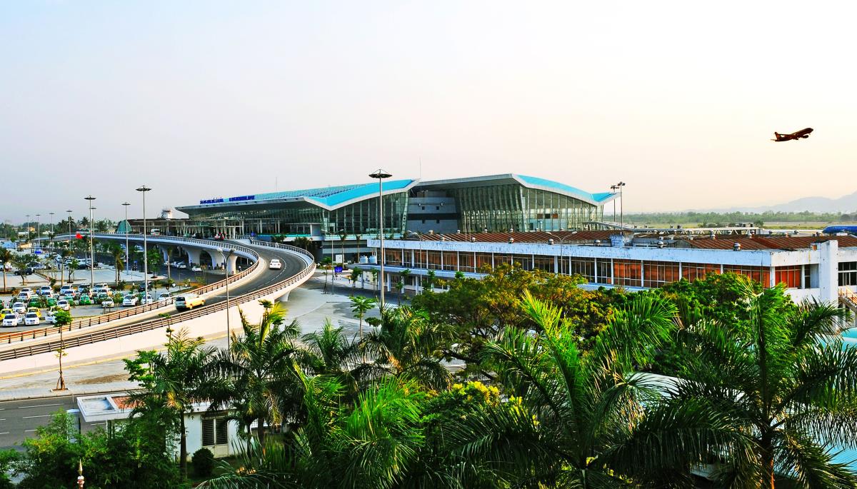 1 goc cang hang khong quoc te da nang