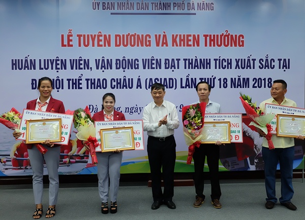 1 khen thuong van dong vien