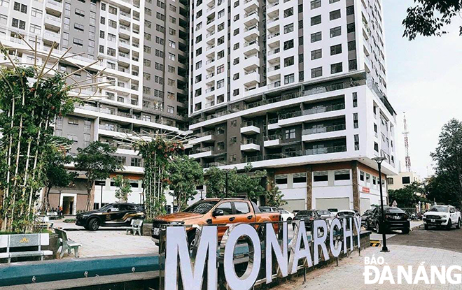 1 khu ph e1 bb a9c h e1 bb a3p monarchy