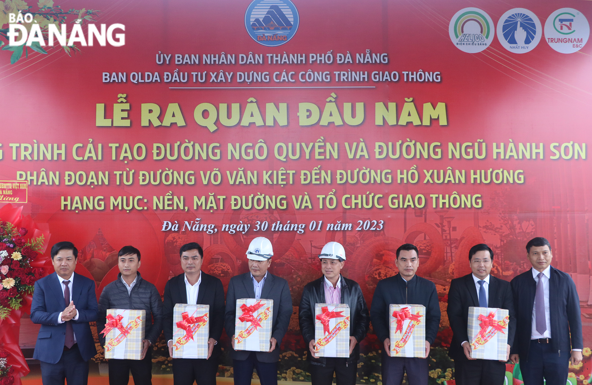 1 lanh dao thanh pho du le ra quan dau nam 6