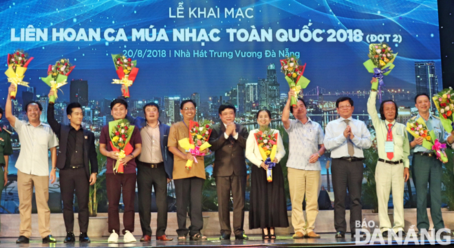 1 lien hoan ca mua nhac toan quoc