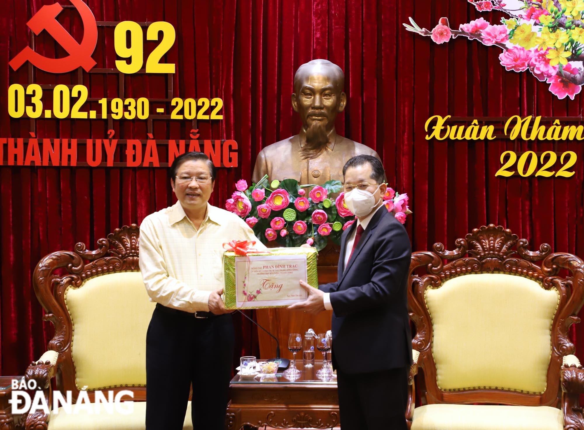 1 t e1 ba b7ng qu c3 a0 ch c3 bac t e1 ba bft l c3 a3nh c4 91 e1 ba a1o
