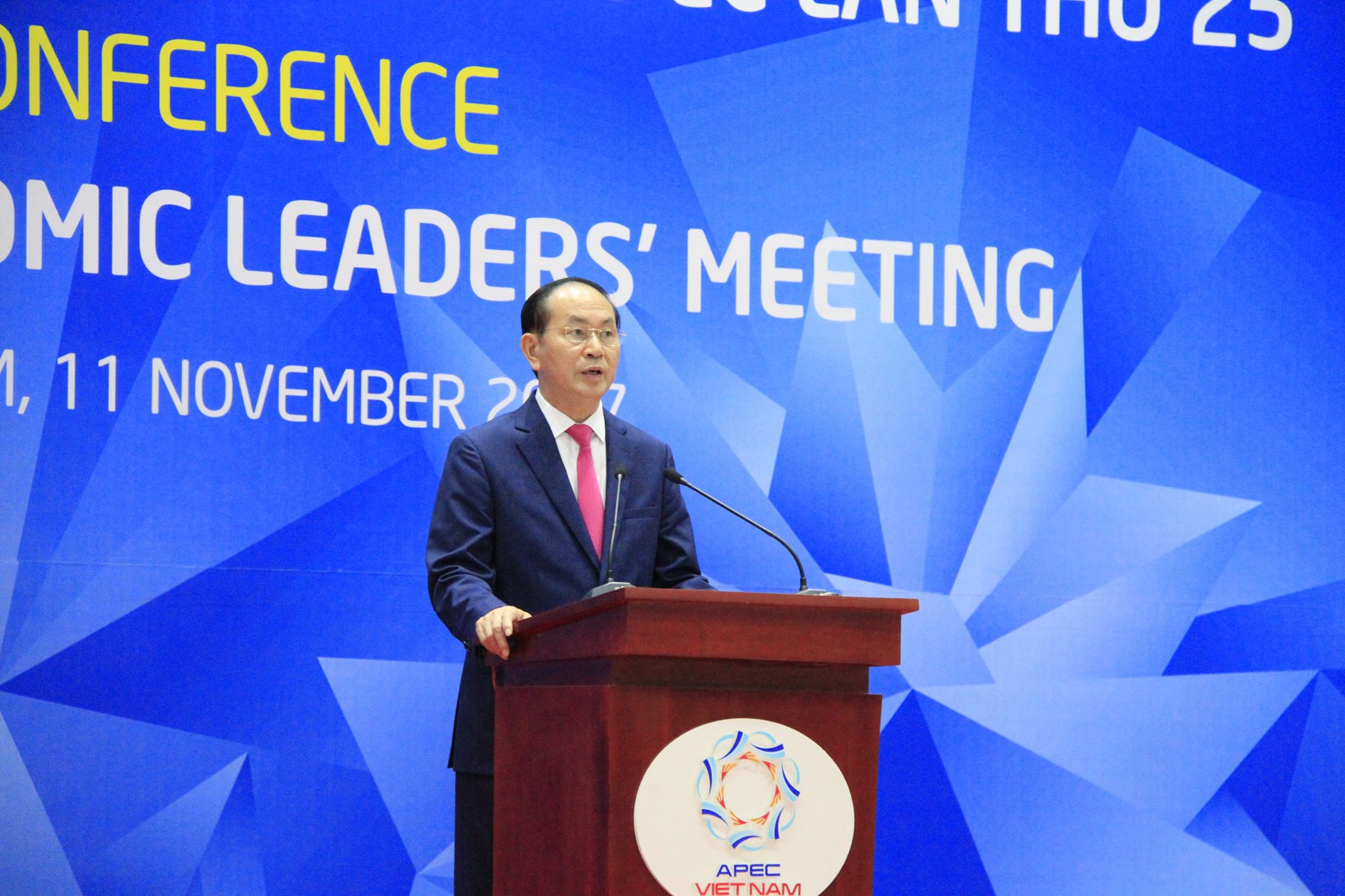 1 tran dai quang hop bao apec