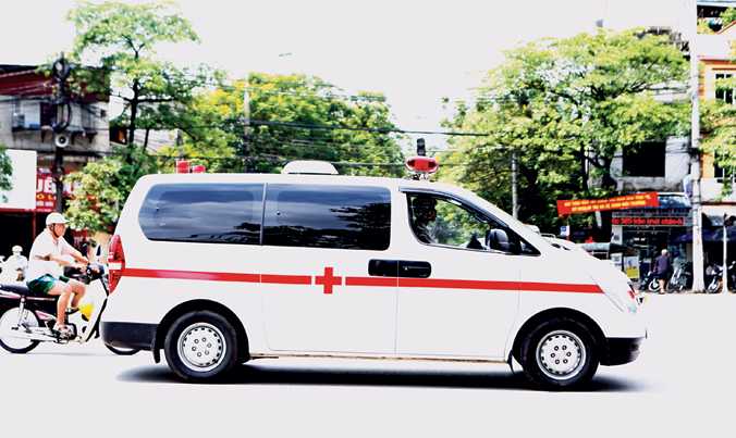 1 xe cuu thuong