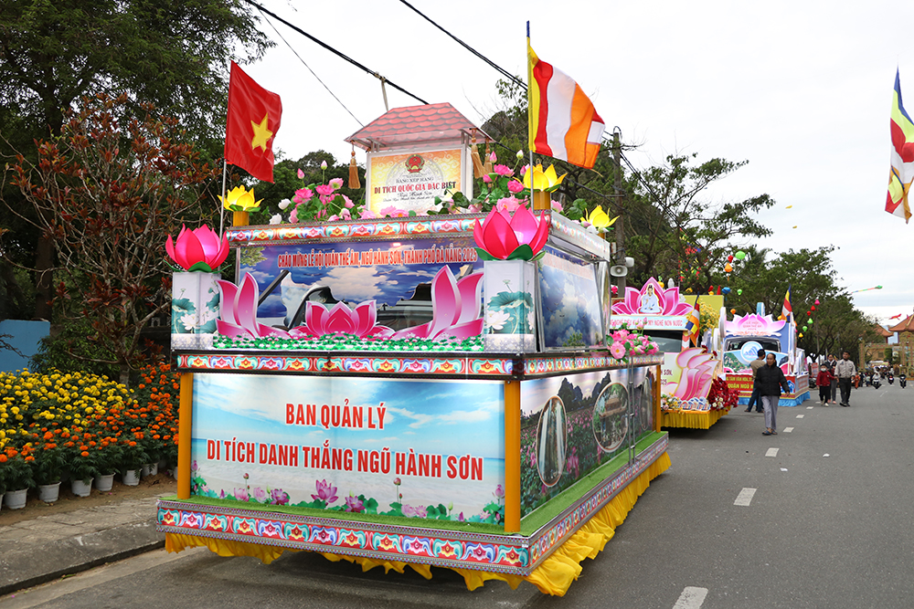 16 3 dieu hanh xe hoa 8