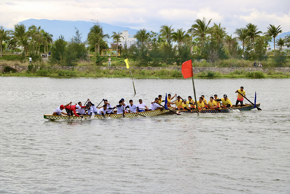 18 3 dua thuyen 3