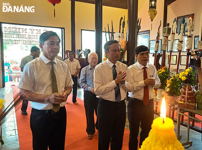 196 ngay mat thoai ngoc hau