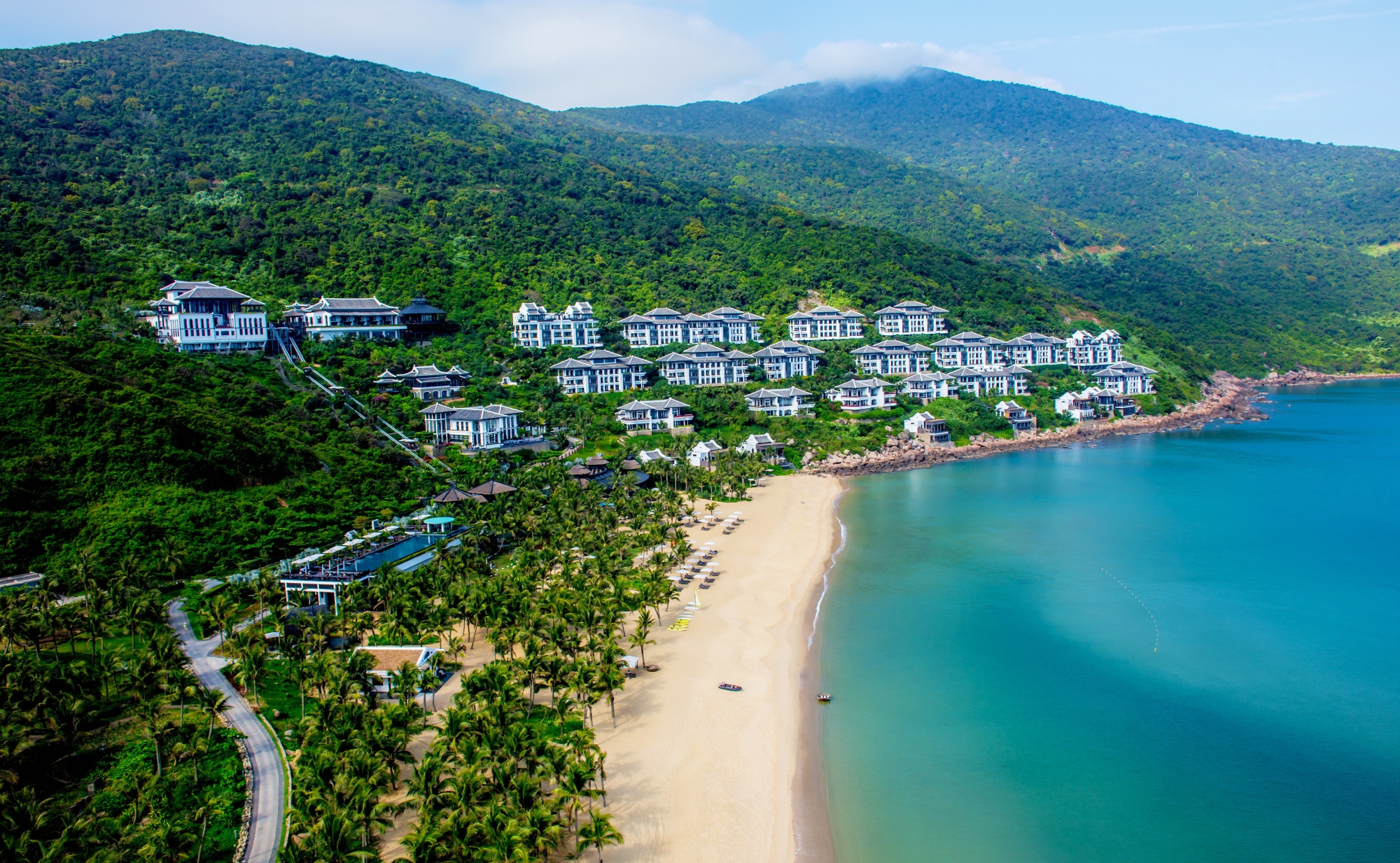 2 images1769804 resort panorama