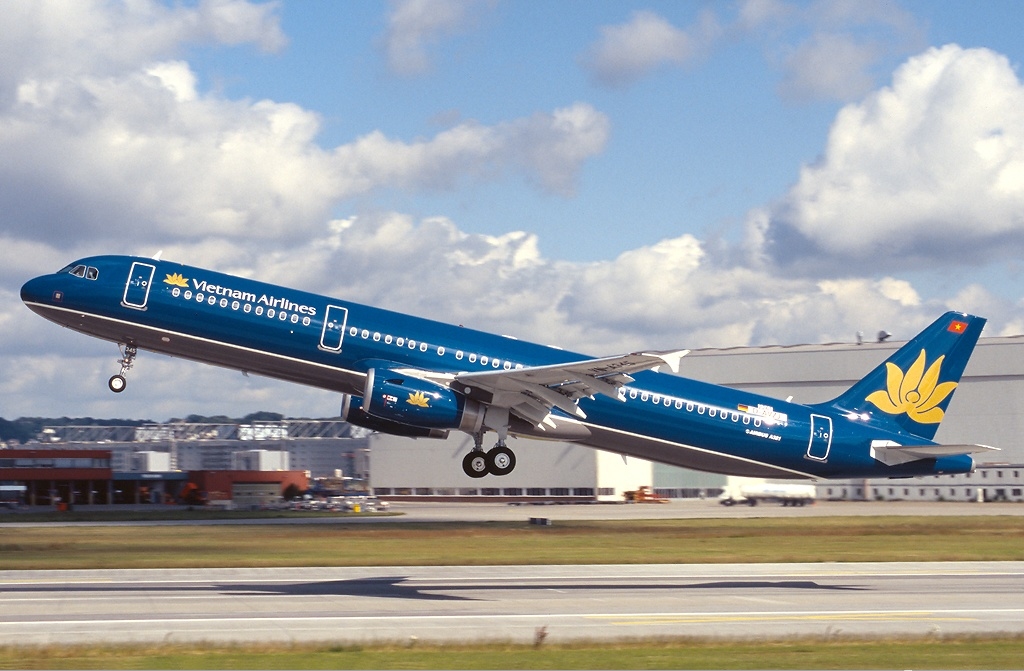 2 vietnam airlines 2